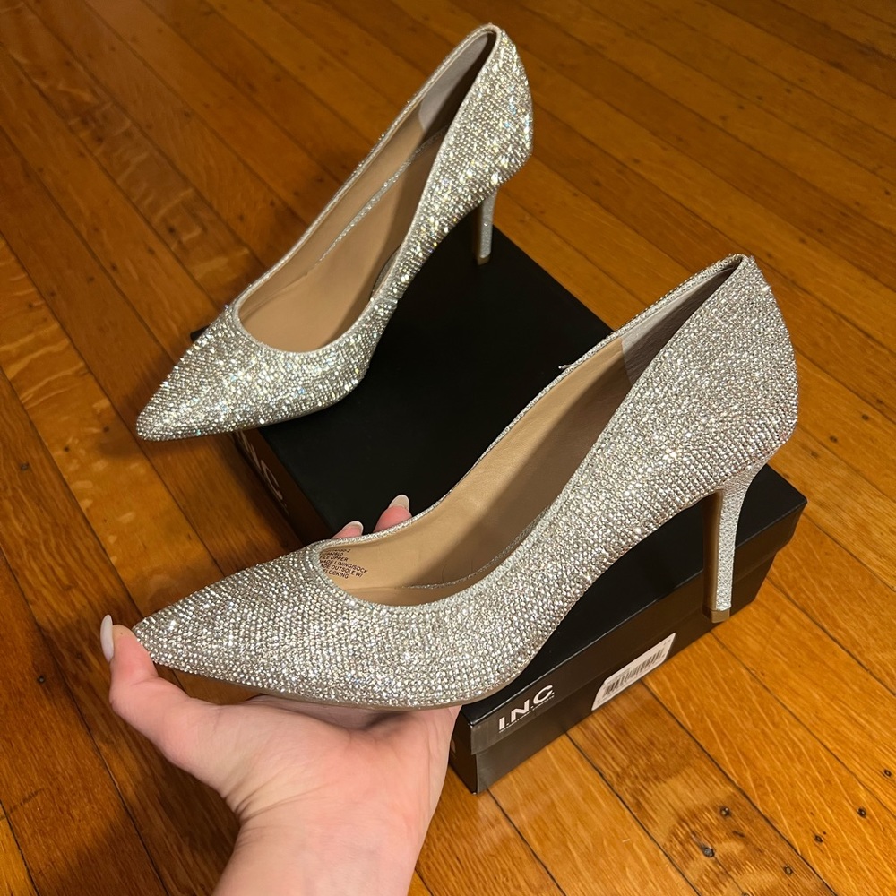 🤍🩶🤍INC Cinderella silver heels🩶🤍🩶